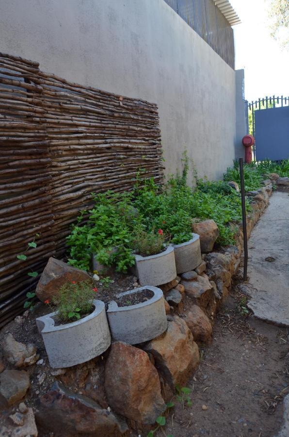 A & R Guesthouse Bloemfontein Buitenkant foto