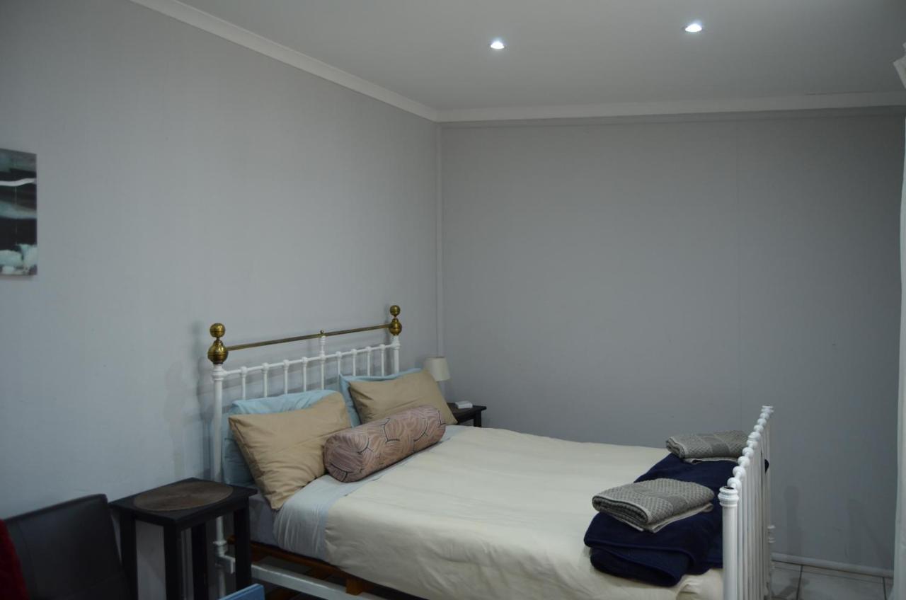 A & R Guesthouse Bloemfontein Buitenkant foto