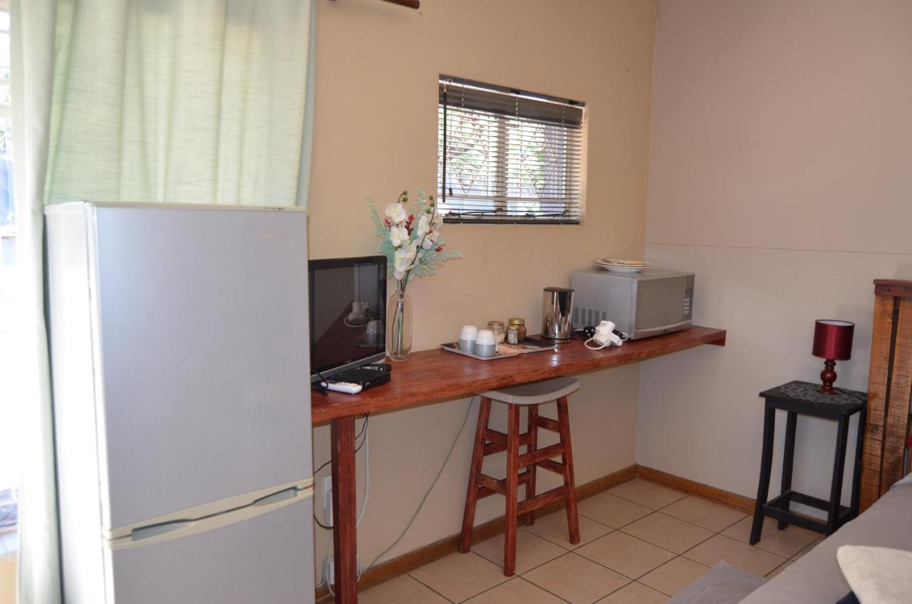 A & R Guesthouse Bloemfontein Buitenkant foto