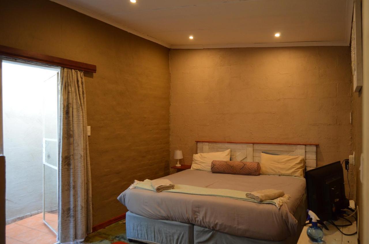 A & R Guesthouse Bloemfontein Buitenkant foto